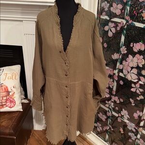 Mazik Long Sleeve Frayed Hem Tunic Dress in Taupe